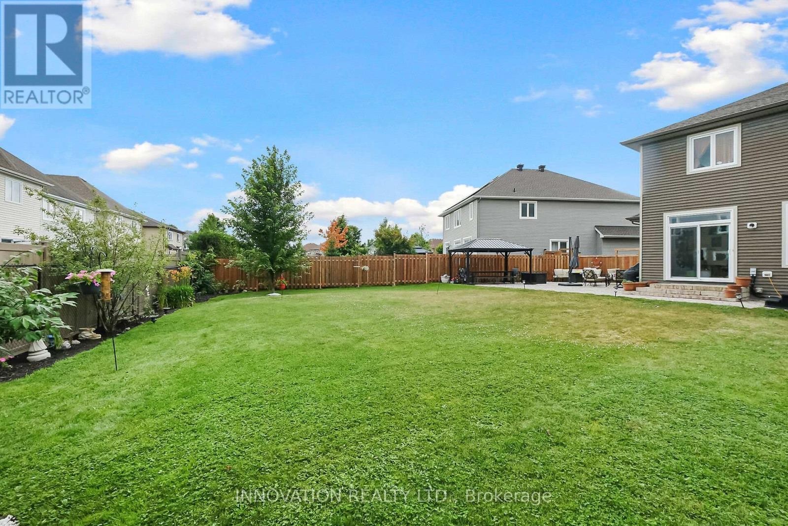 












710 WRANGLER CIRCLE

,
Ottawa,




Ontario
K2S0R2

