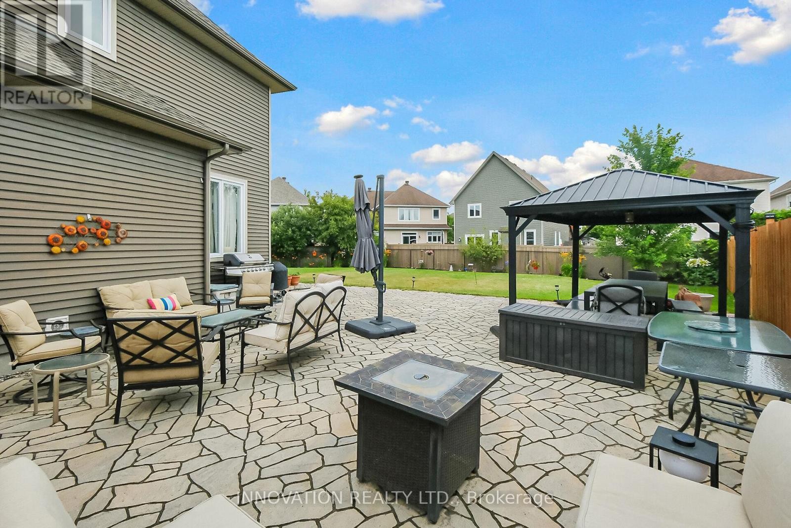












710 WRANGLER CIRCLE

,
Ottawa,




Ontario
K2S0R2


