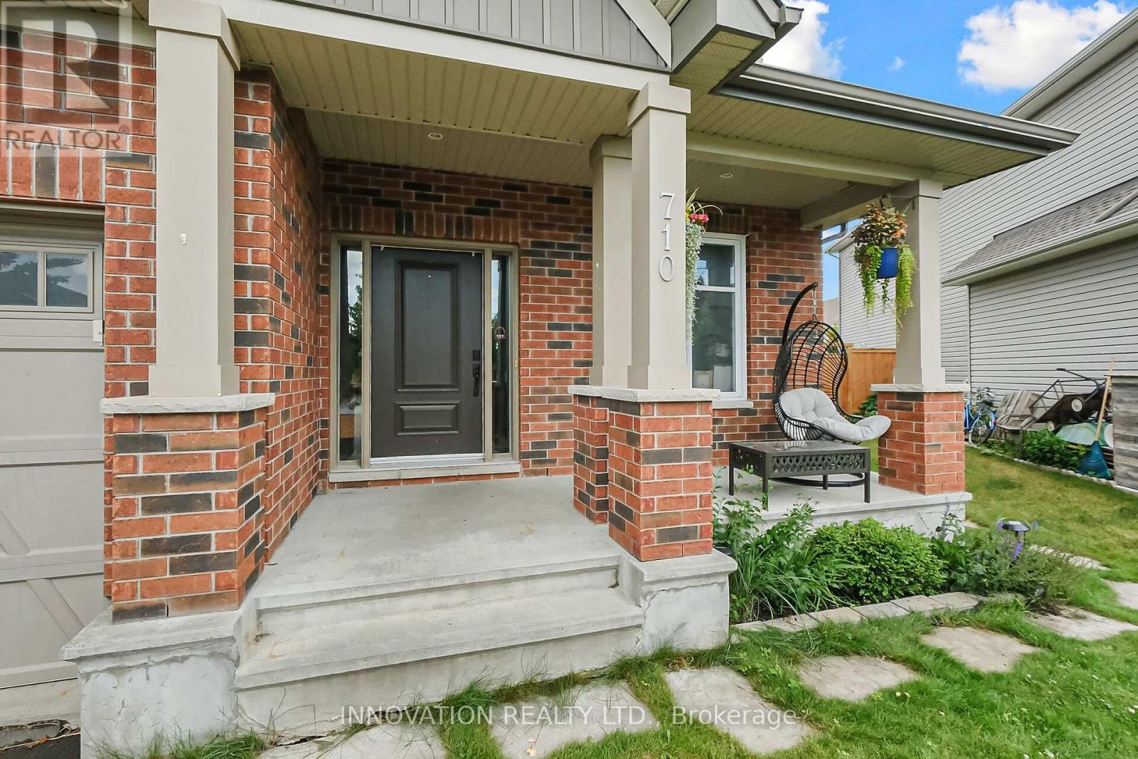 












710 WRANGLER CIRCLE

,
Ottawa,




Ontario
K2S0R2

