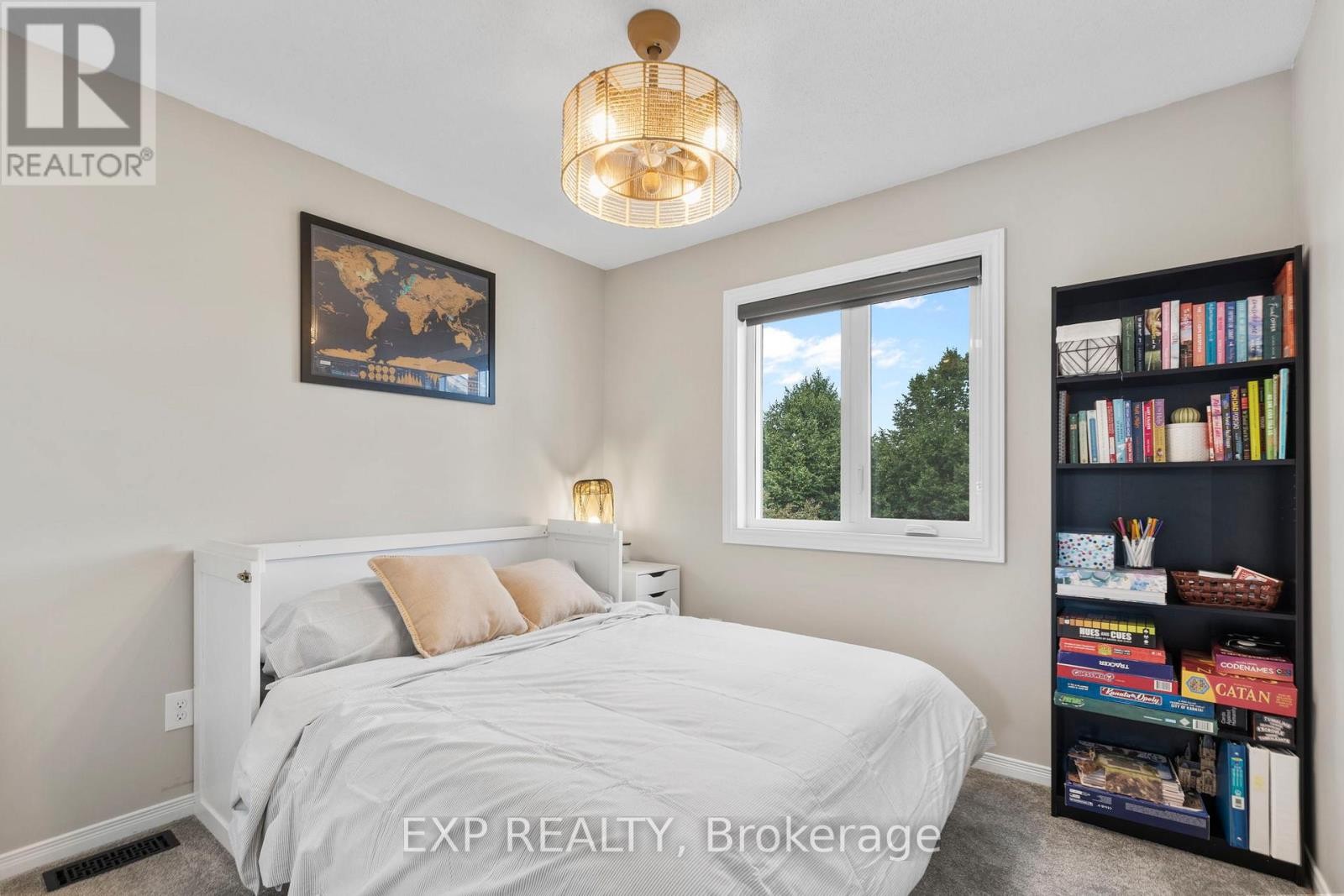 












225 KINCARDINE DRIVE

,
Ottawa,




Ontario
K2V1C5

