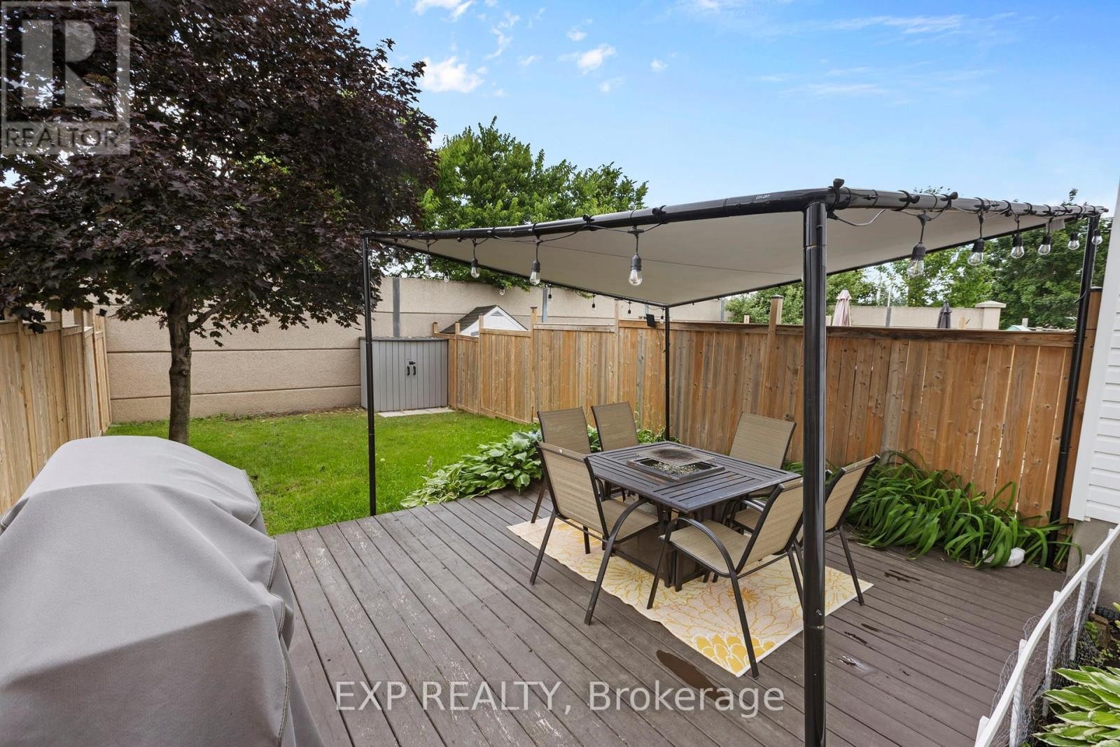 












225 KINCARDINE DRIVE

,
Ottawa,




Ontario
K2V1C5

