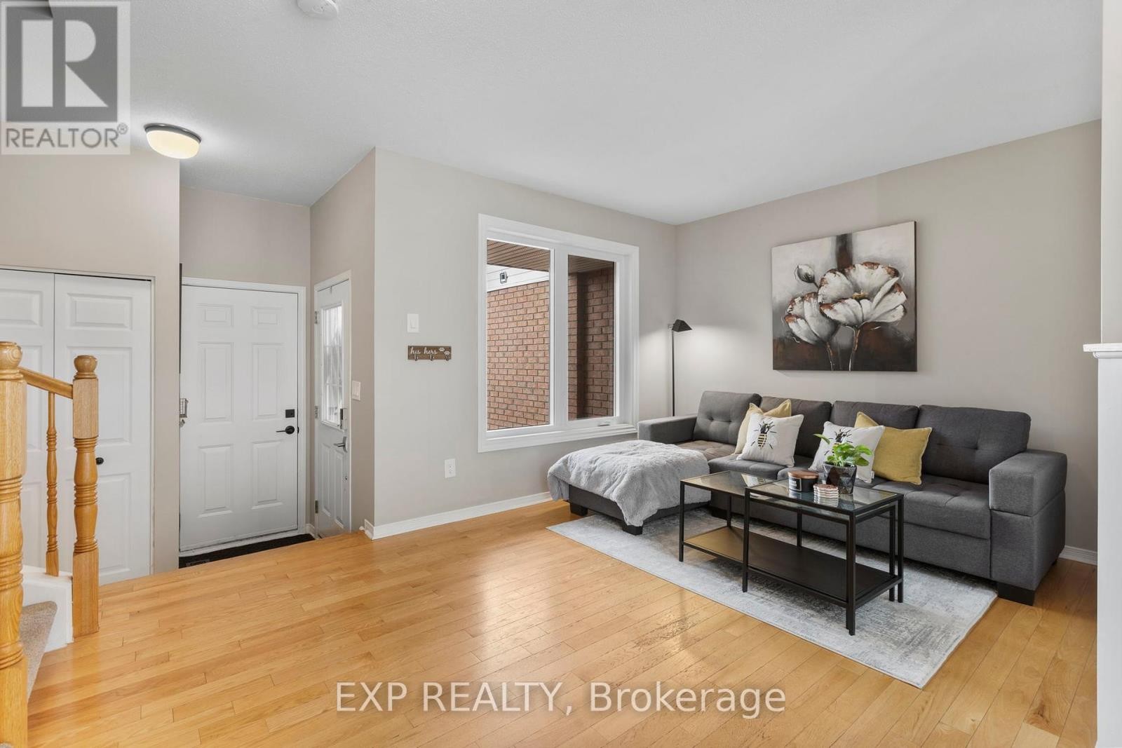 












225 KINCARDINE DRIVE

,
Ottawa,




Ontario
K2V1C5


