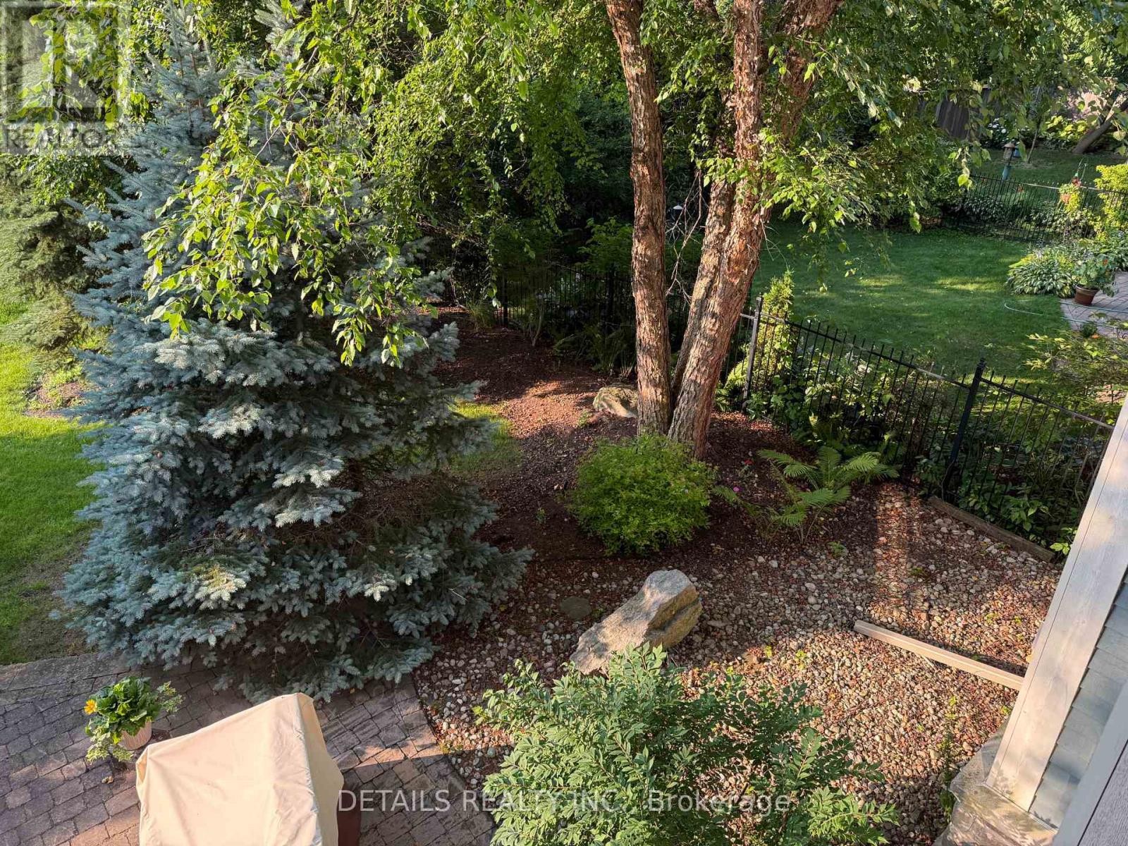 












46 MARSH SPARROW PRIVATE

,
Ottawa,




Ontario
K2K3P2

