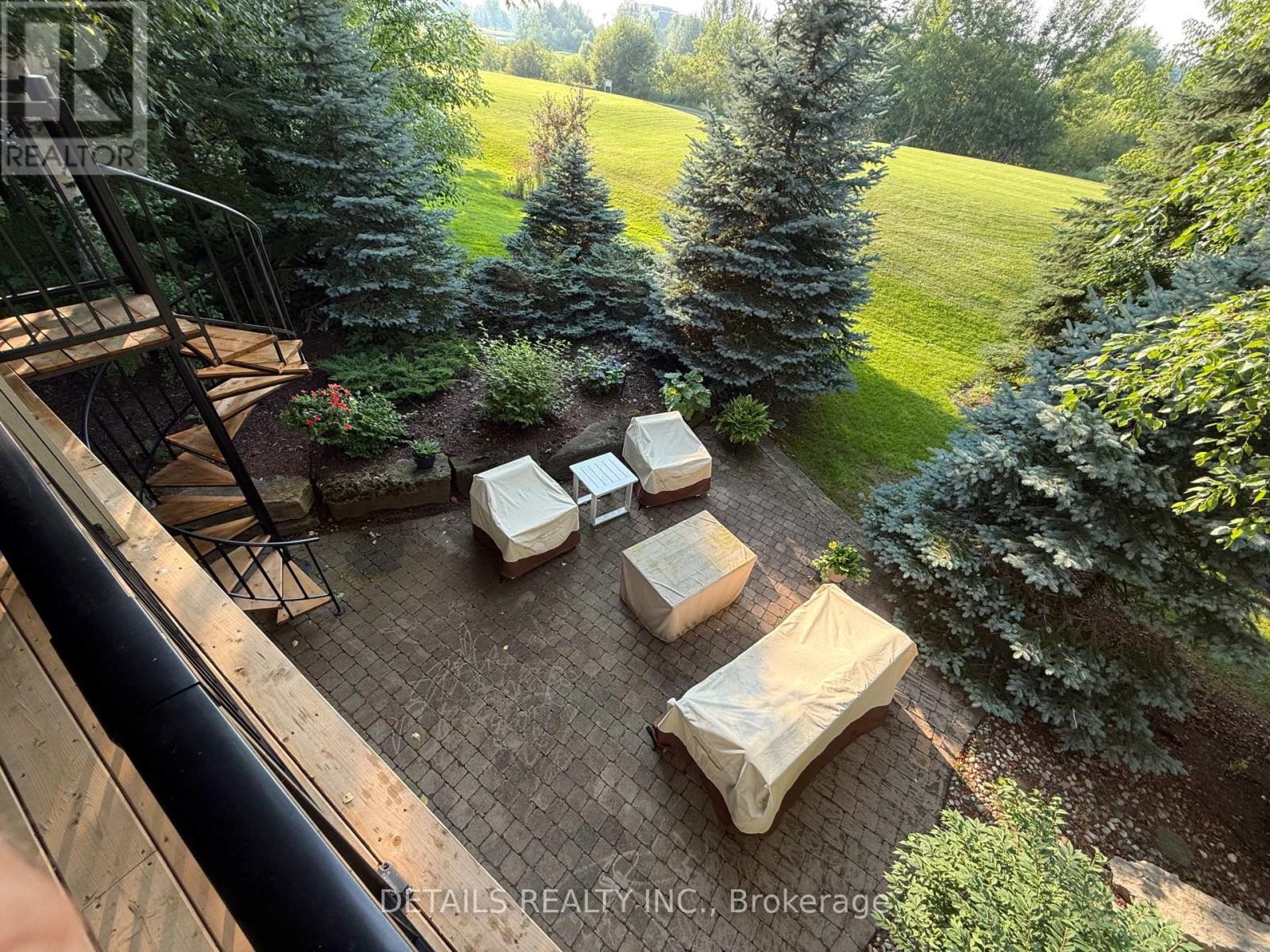 












46 MARSH SPARROW PRIVATE

,
Ottawa,




Ontario
K2K3P2

