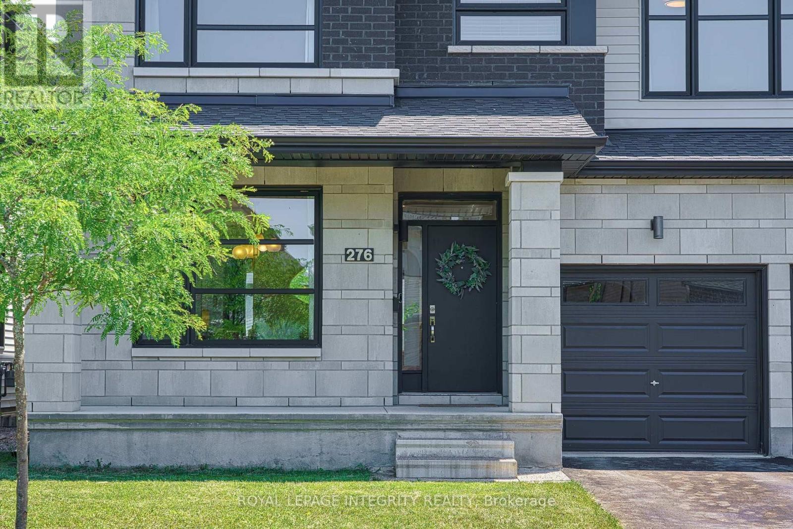 












276 MOUNT NEBO WAY

,
Ottawa,




Ontario
K1X0E1

