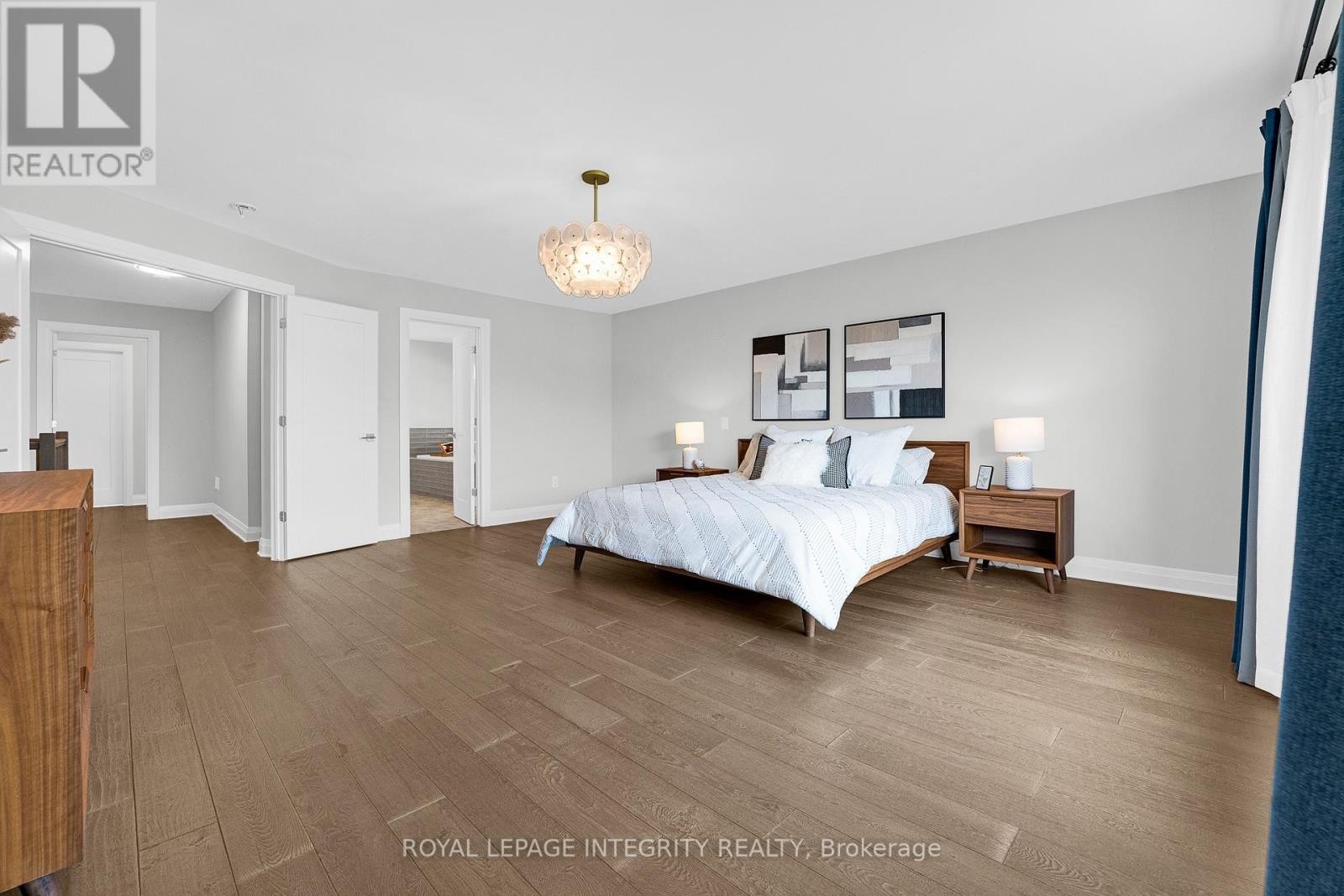












276 MOUNT NEBO WAY

,
Ottawa,




Ontario
K1X0E1

