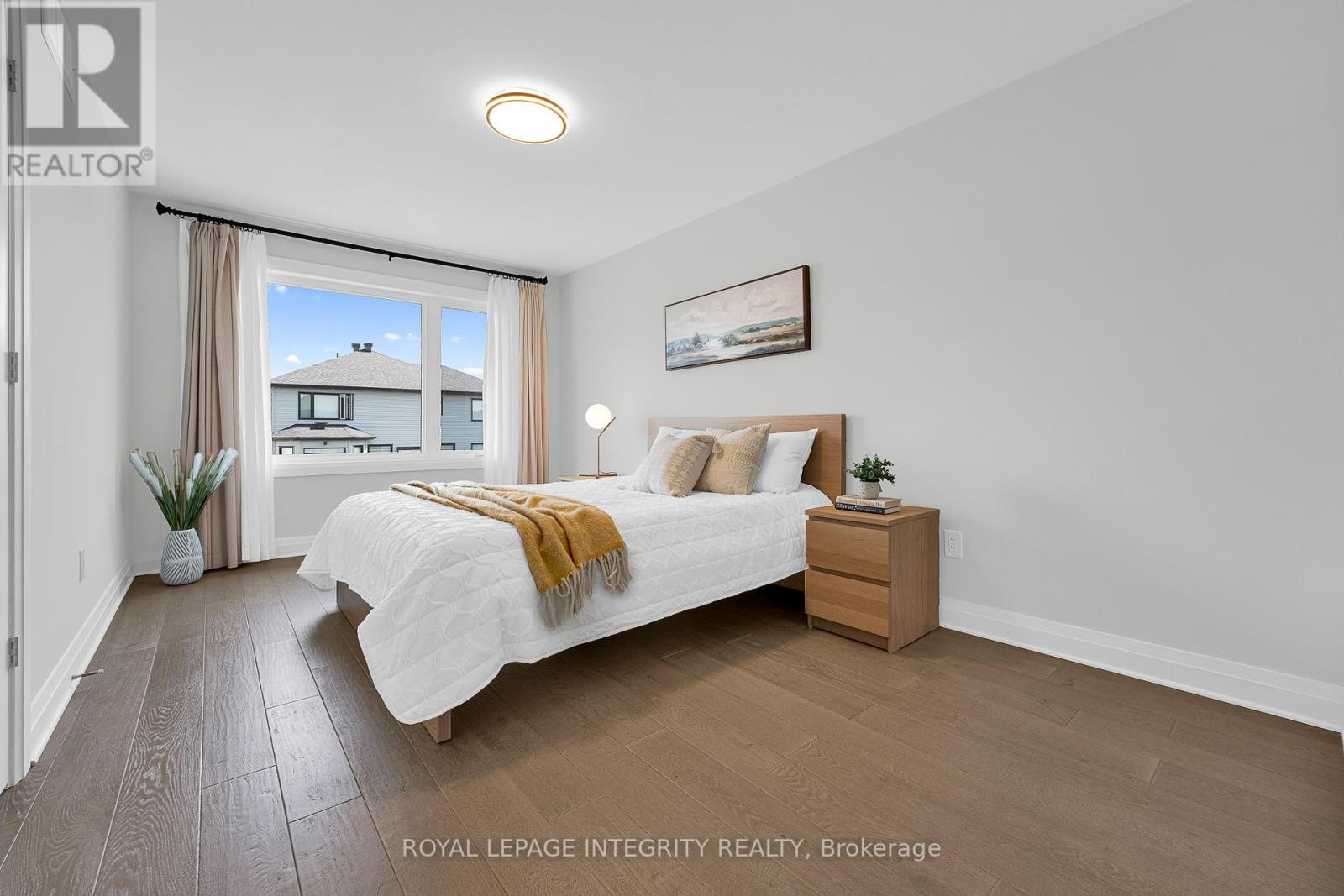 












276 MOUNT NEBO WAY

,
Ottawa,




Ontario
K1X0E1

