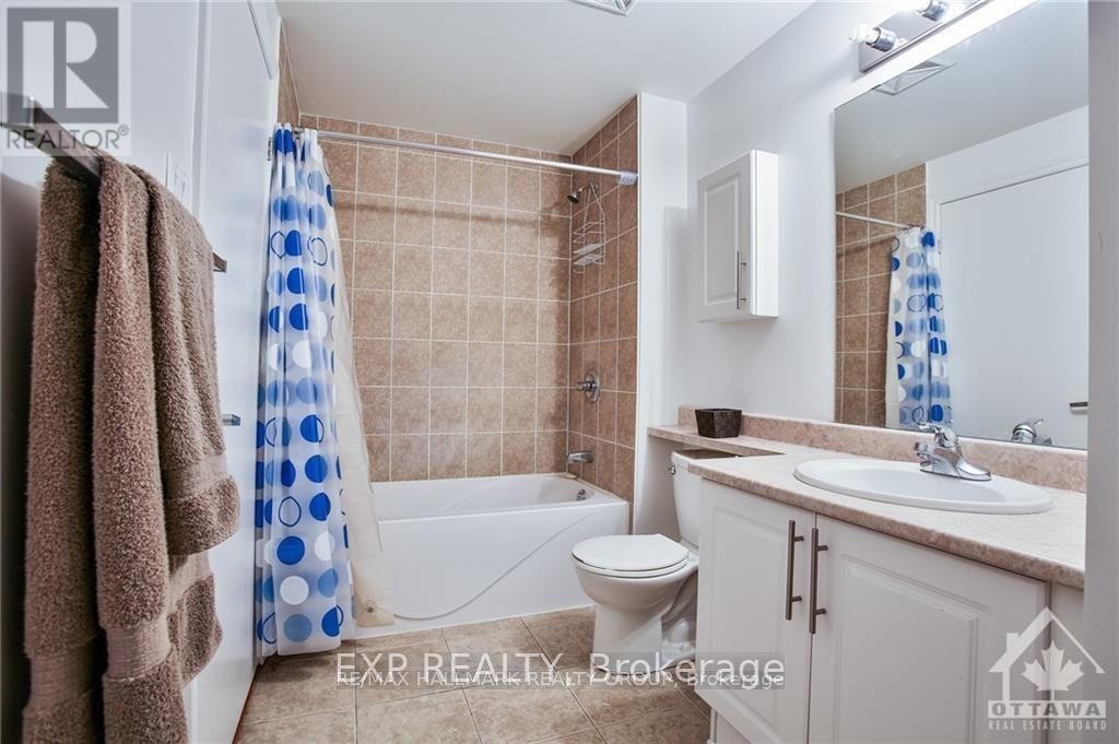 












1111 - 200 RIDEAU STREET

,
Ottawa,




Ontario
K1N5Y1


