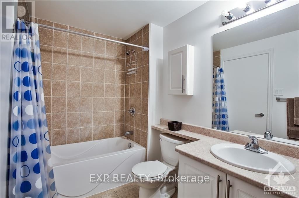 












1111 - 200 RIDEAU STREET

,
Ottawa,




Ontario
K1N5Y1


