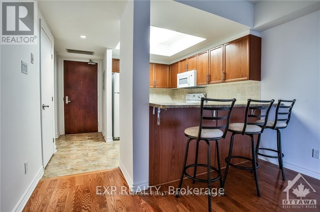 












1111 - 200 RIDEAU STREET

,
Ottawa,




Ontario
K1N5Y1

