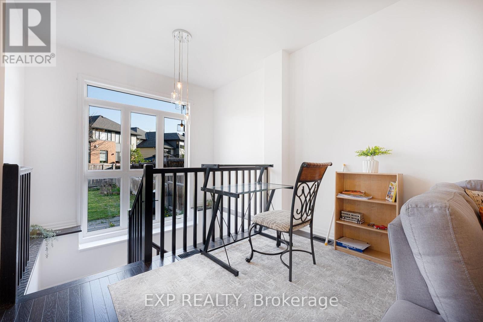 












137 HAWKESWOOD DRIVE

,
Ottawa,




Ontario
K4M0E6

