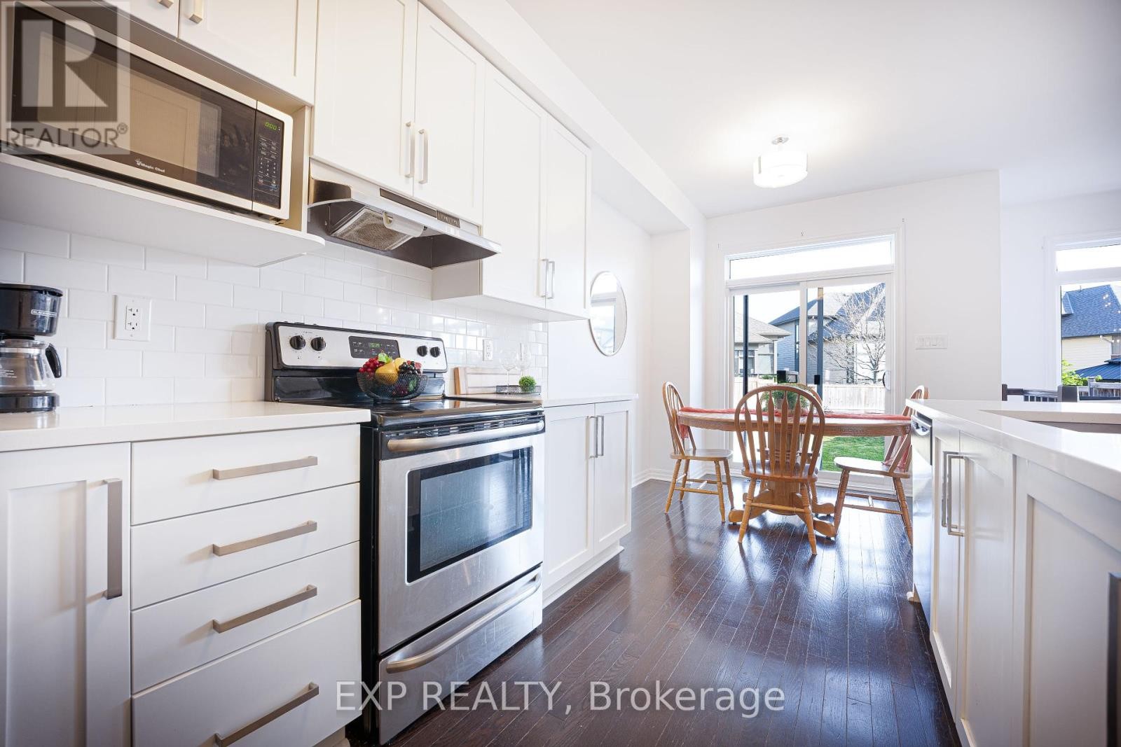 












137 HAWKESWOOD DRIVE

,
Ottawa,




Ontario
K4M0E6

