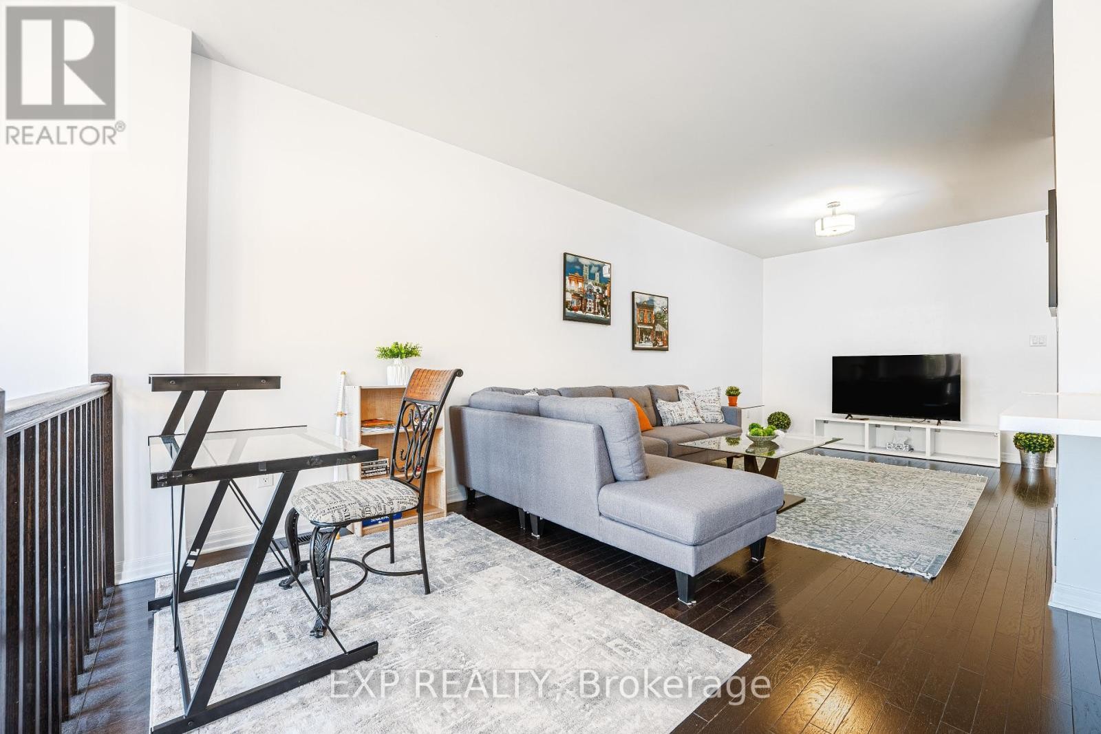 












137 HAWKESWOOD DRIVE

,
Ottawa,




Ontario
K4M0E6

