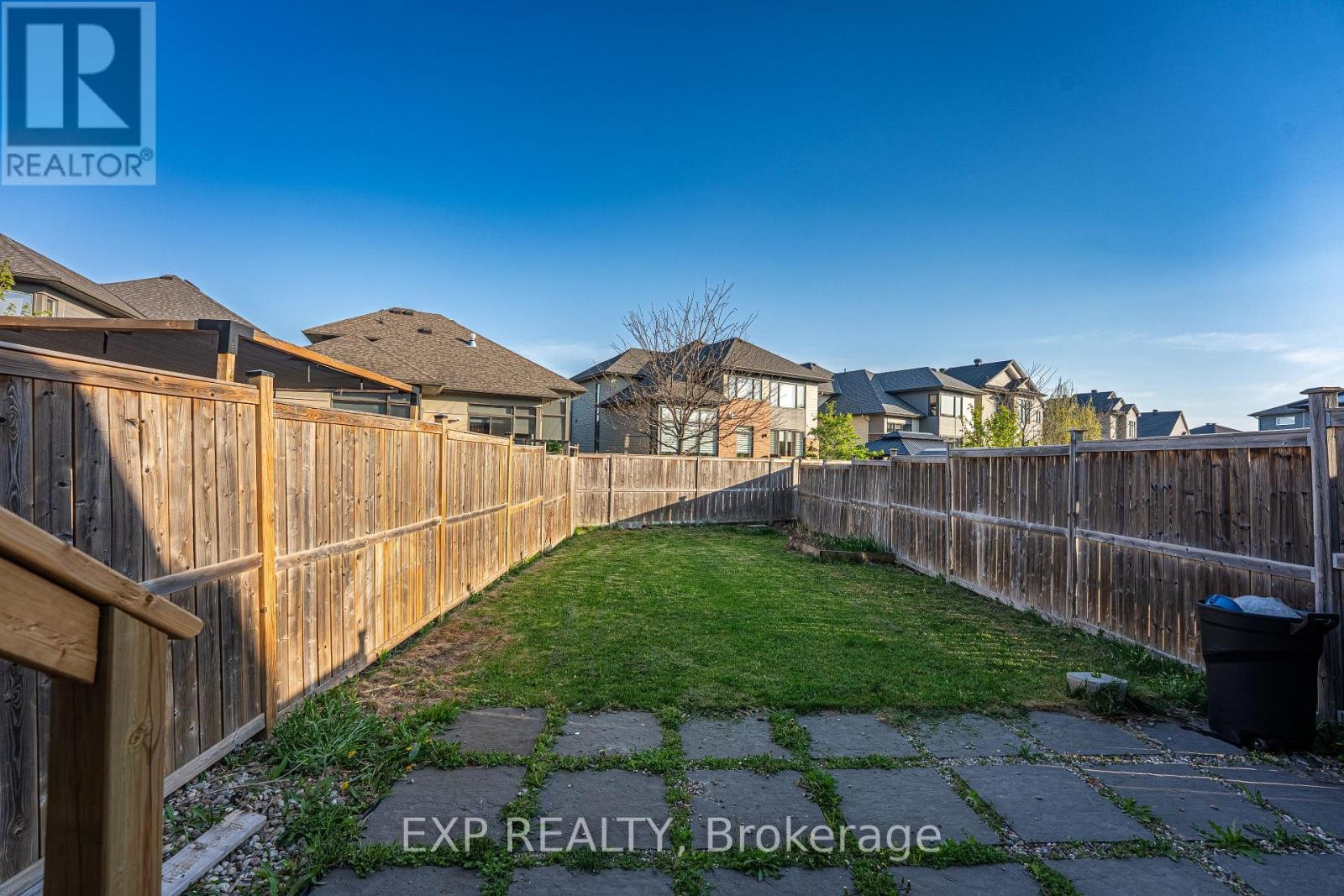 












137 HAWKESWOOD DRIVE

,
Ottawa,




Ontario
K4M0E6

