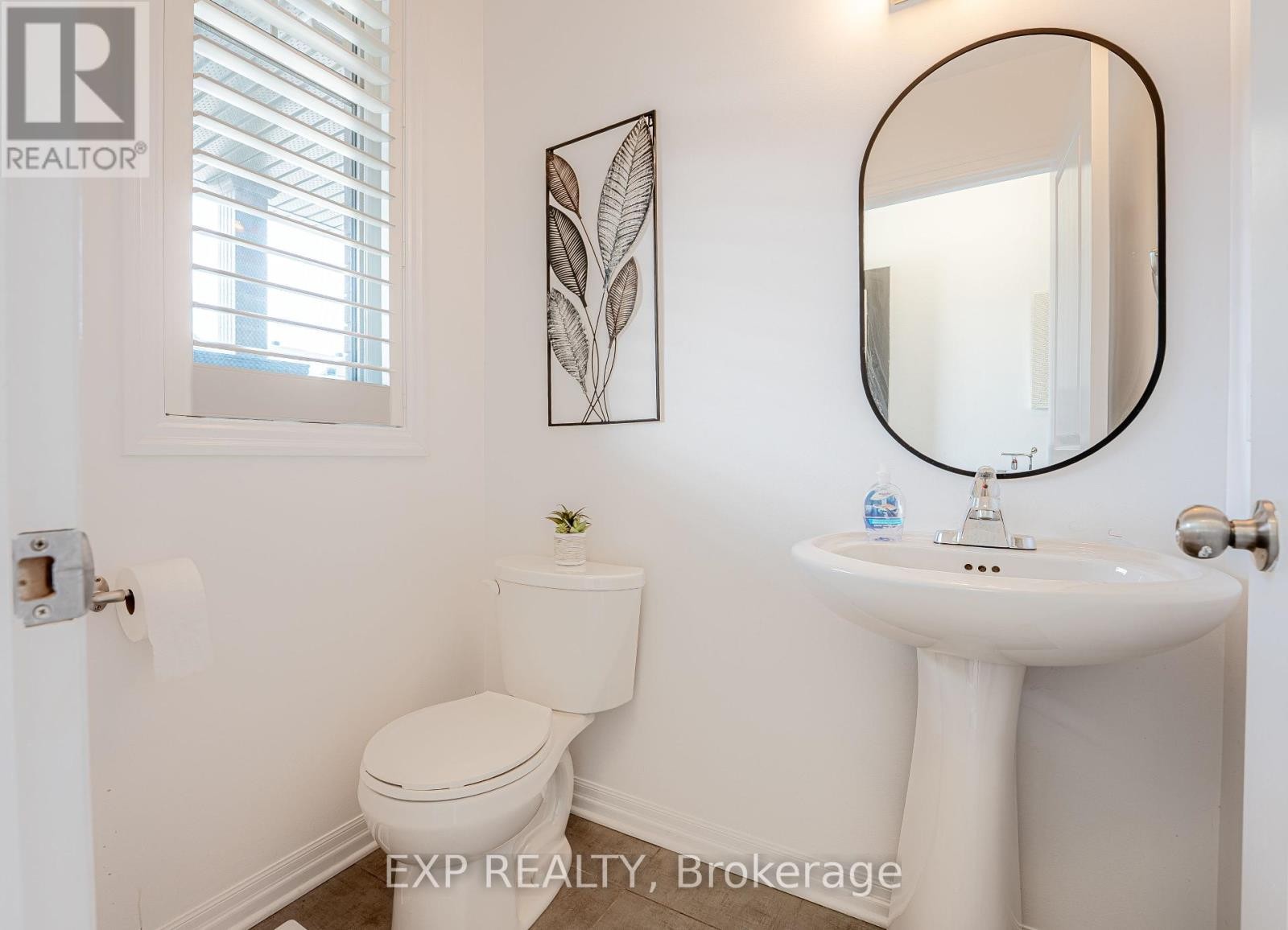 












137 HAWKESWOOD DRIVE

,
Ottawa,




Ontario
K4M0E6

