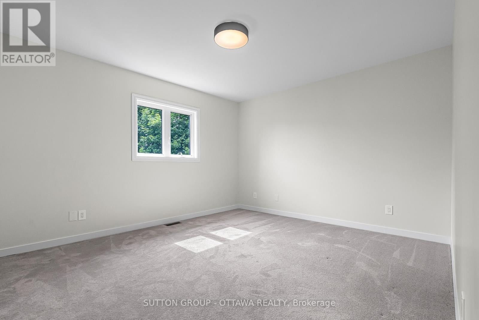 












6651 TOONEY DRIVE

,
Ottawa,




Ontario
K1C6P7

