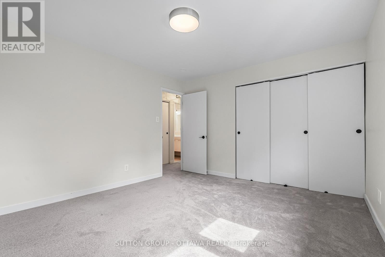












6651 TOONEY DRIVE

,
Ottawa,




Ontario
K1C6P7

