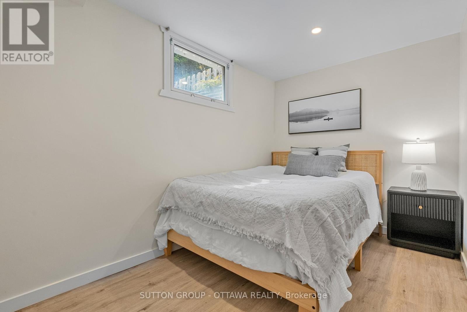 












6651 TOONEY DRIVE

,
Ottawa,




Ontario
K1C6P7

