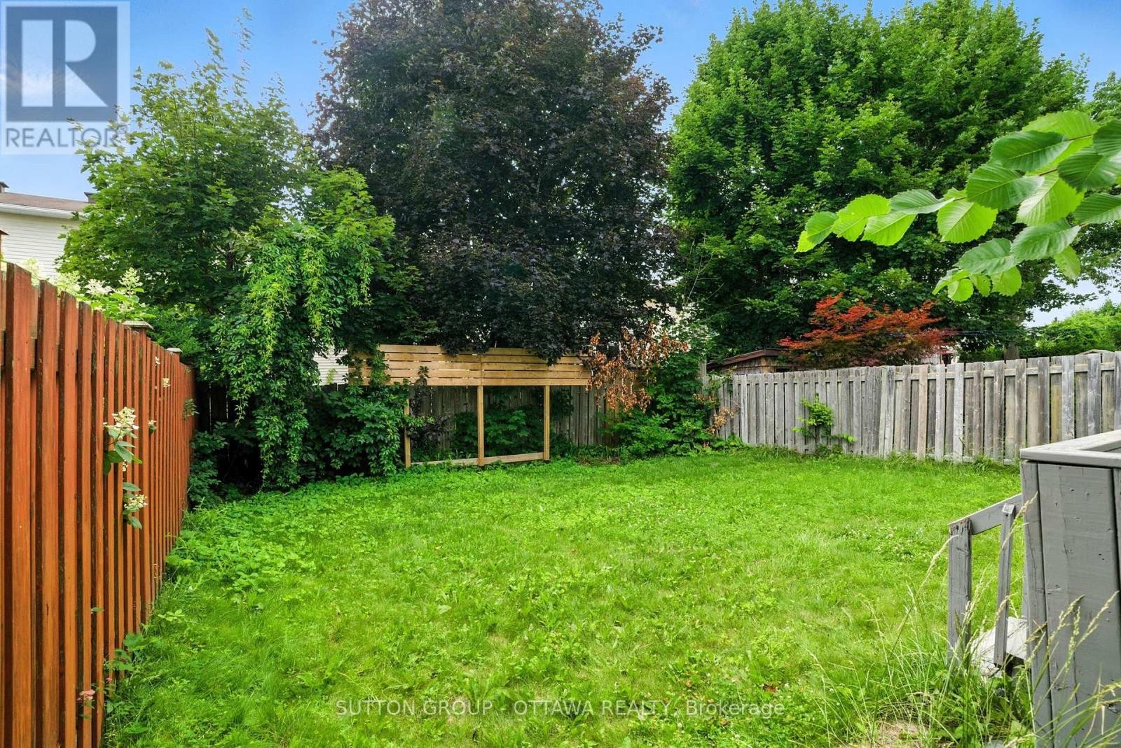 












6651 TOONEY DRIVE

,
Ottawa,




Ontario
K1C6P7


