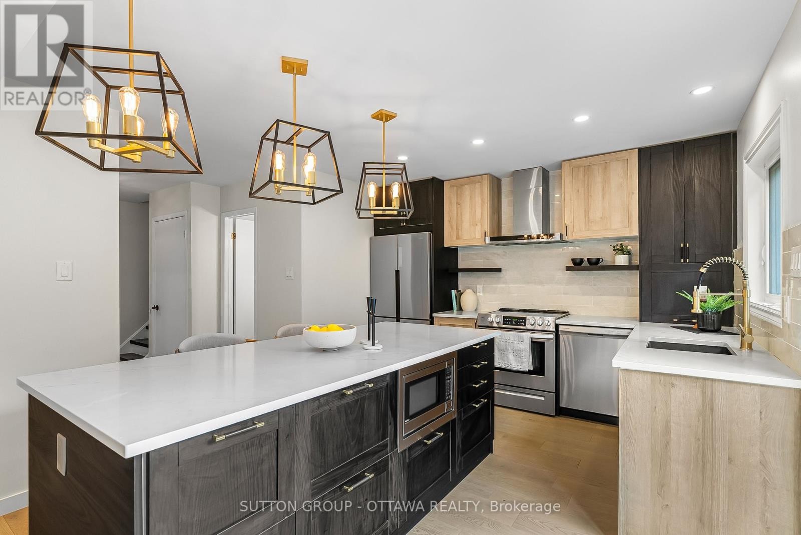 












6651 TOONEY DRIVE

,
Ottawa,




Ontario
K1C6P7

