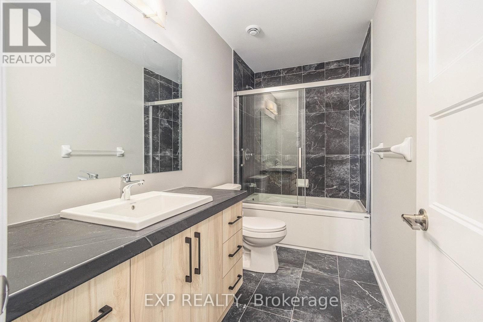 












1227 MONTBLANC CRESCENT

,
Russell,




Ontario
K0A1W0

