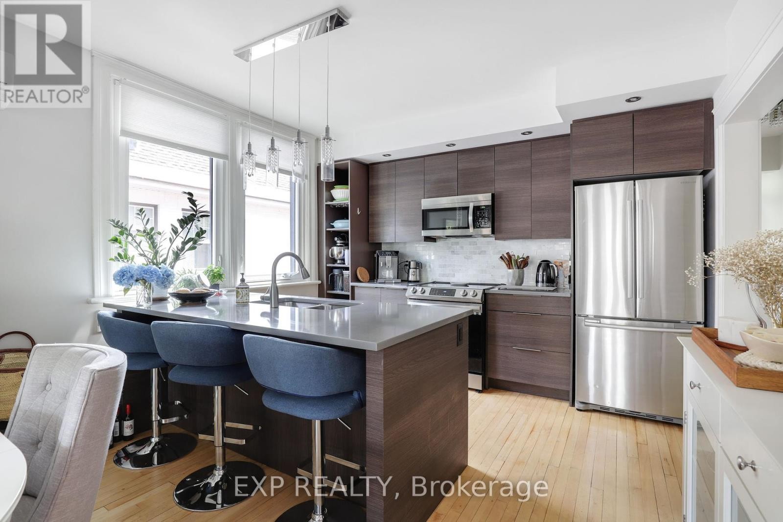 












22 DELAWARE AVENUE

,
Ottawa,




Ontario
K2P0Z3


