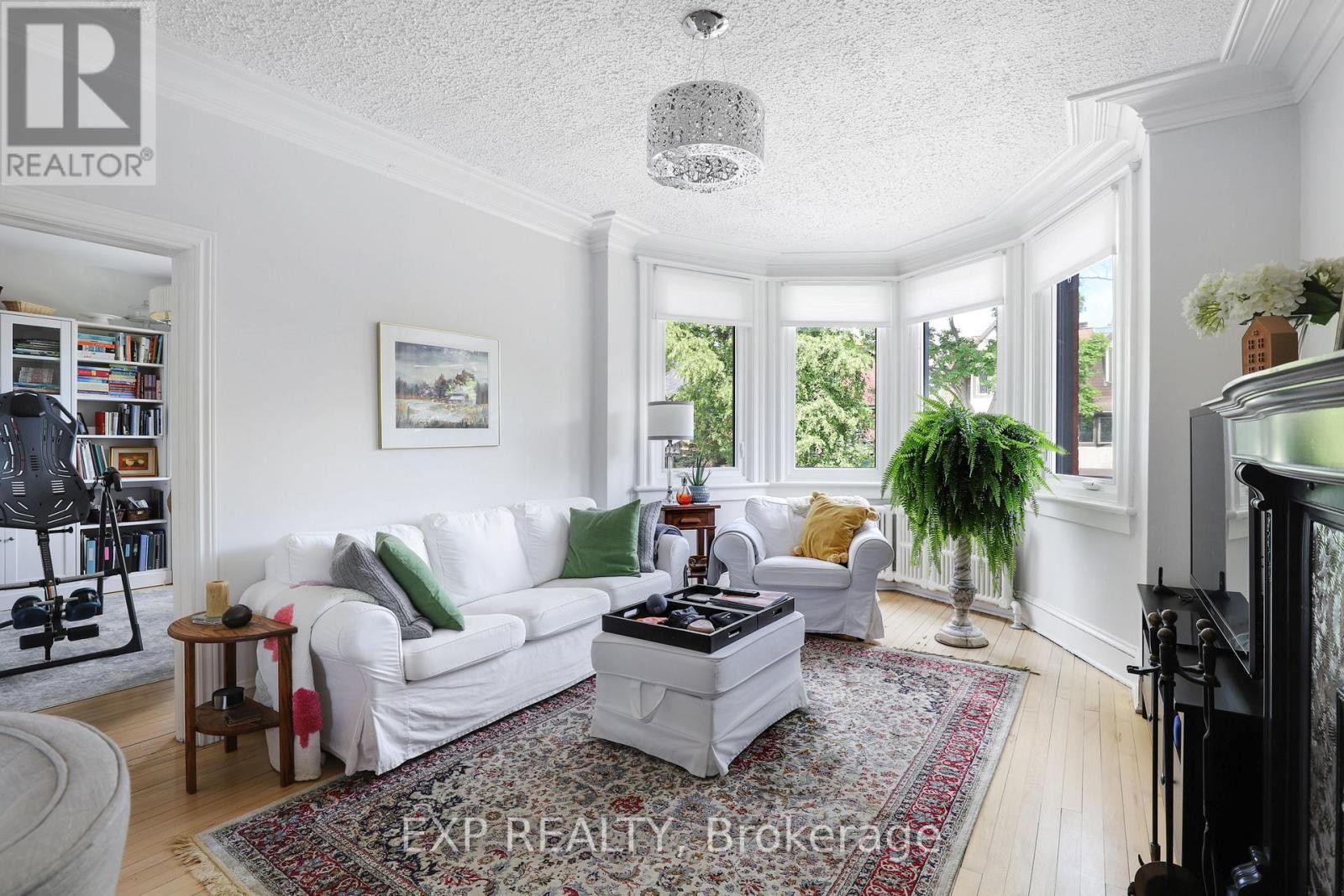 












22 DELAWARE AVENUE

,
Ottawa,




Ontario
K2P0Z3

