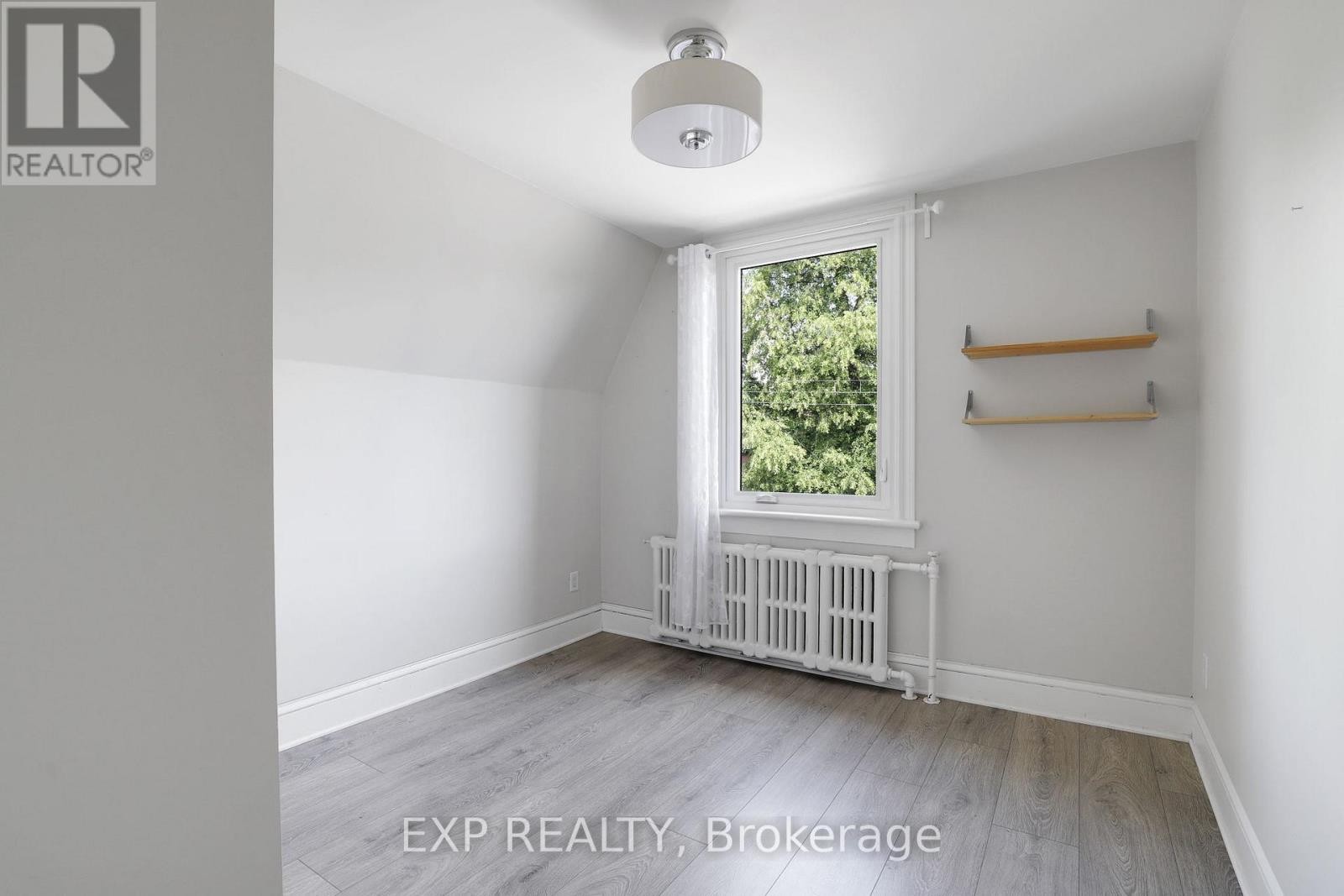 












22 DELAWARE AVENUE

,
Ottawa,




Ontario
K2P0Z3

