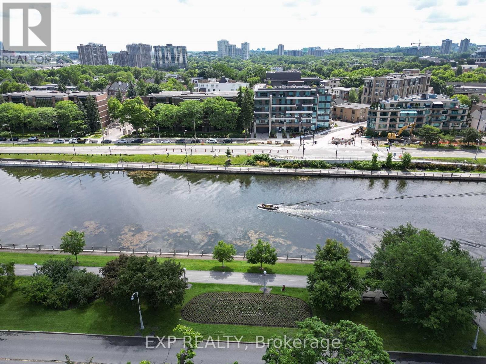 












22 DELAWARE AVENUE

,
Ottawa,




Ontario
K2P0Z3

