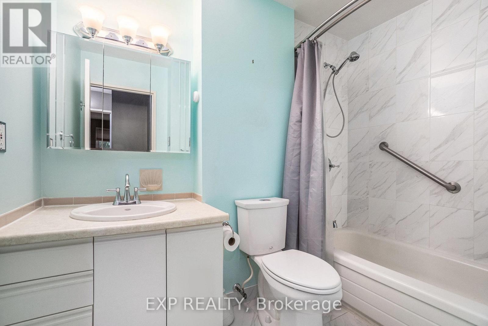 












107 - 80 SANDCASTLE DRIVE

,
Ottawa,




Ontario
K2H9E7

