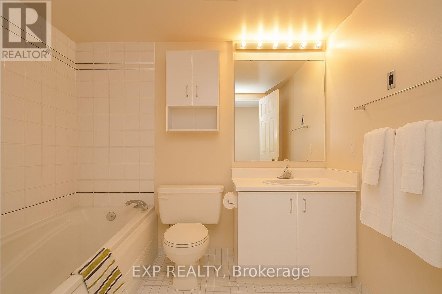 












1510 - 215 PARKDALE AVENUE

,
Ottawa,




Ontario
K1Y4T8

