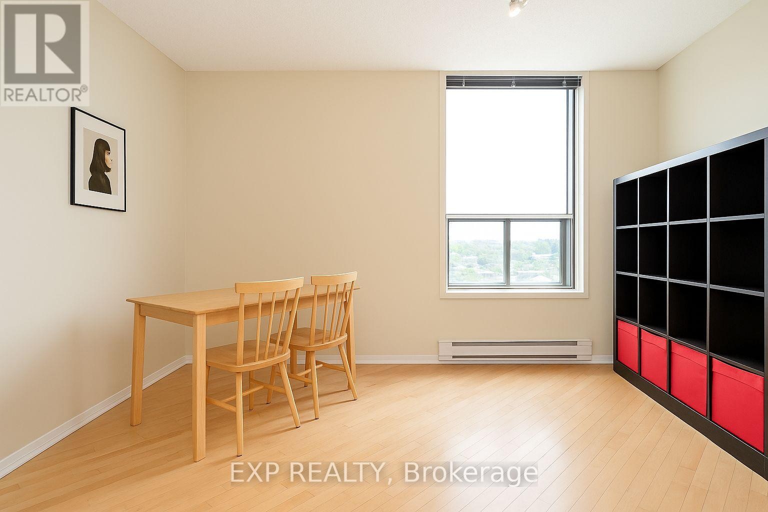












1510 - 215 PARKDALE AVENUE

,
Ottawa,




Ontario
K1Y4T8


