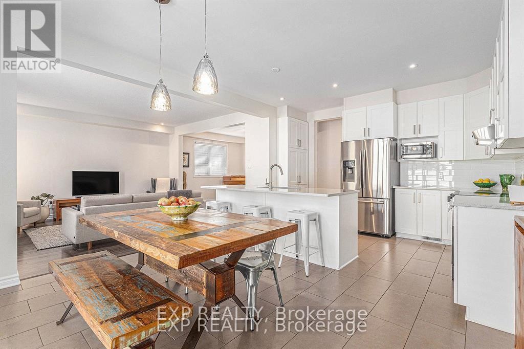 












304 LOCUST RIDGE

,
Ottawa,




Ontario
K1W0J3

