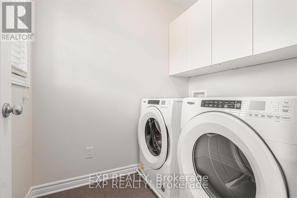 












304 LOCUST RIDGE

,
Ottawa,




Ontario
K1W0J3

