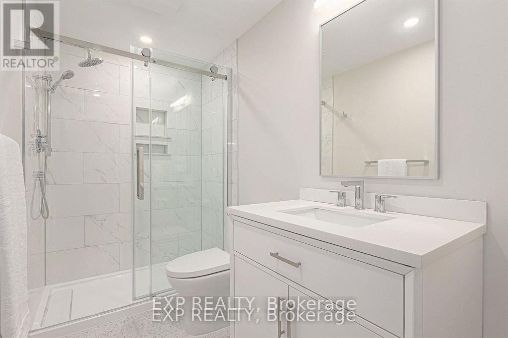 












304 LOCUST RIDGE

,
Ottawa,




Ontario
K1W0J3

