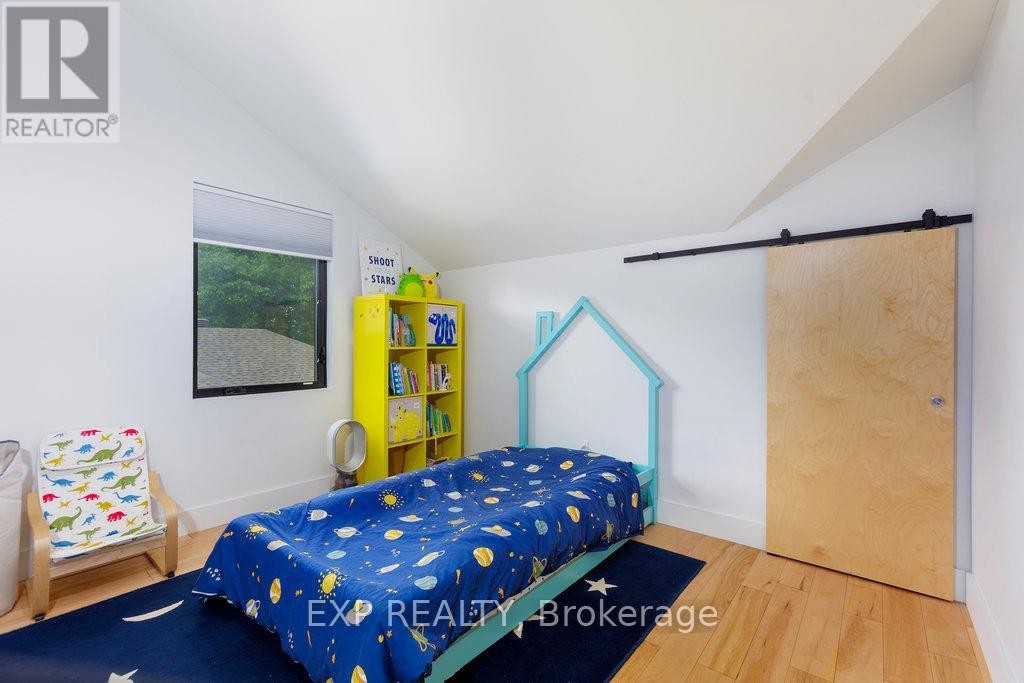












179 MOUNTBATTEN AVENUE

,
Ottawa,




Ontario
K1H5V6

