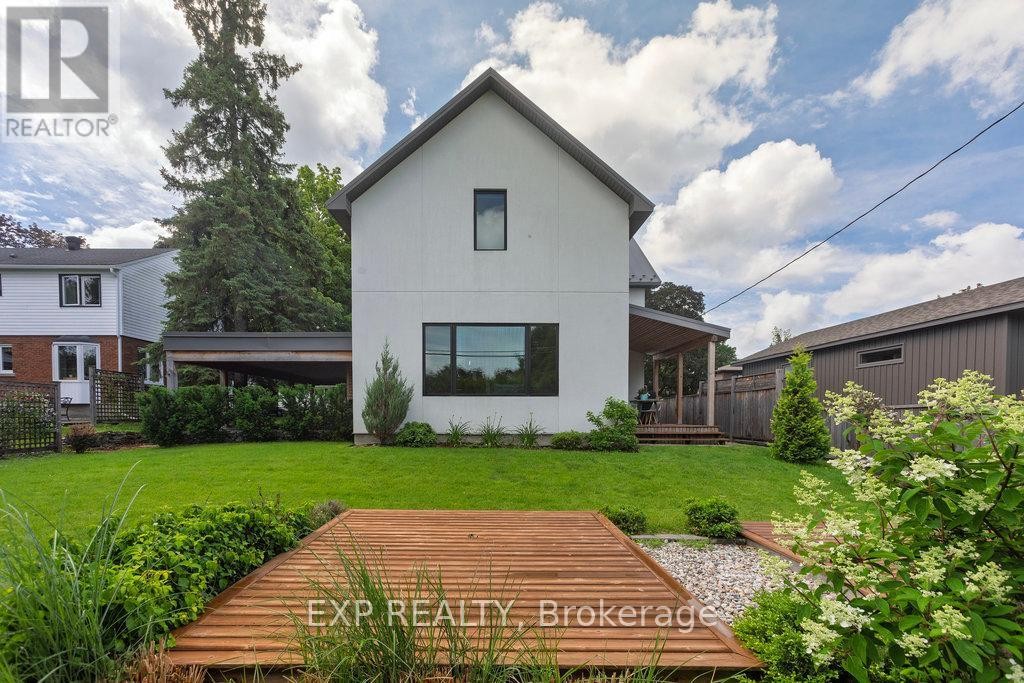












179 MOUNTBATTEN AVENUE

,
Ottawa,




Ontario
K1H5V6

