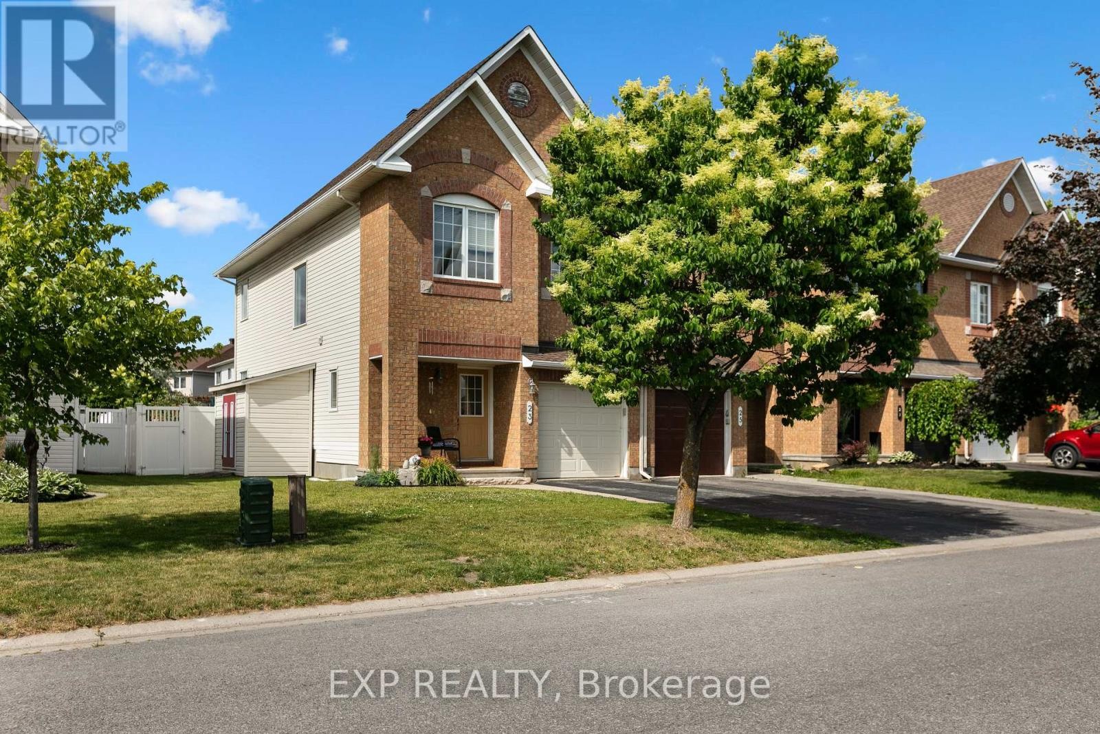 












23 SOUTHPOINTE AVENUE

,
Ottawa,




Ontario
K2J4V4

