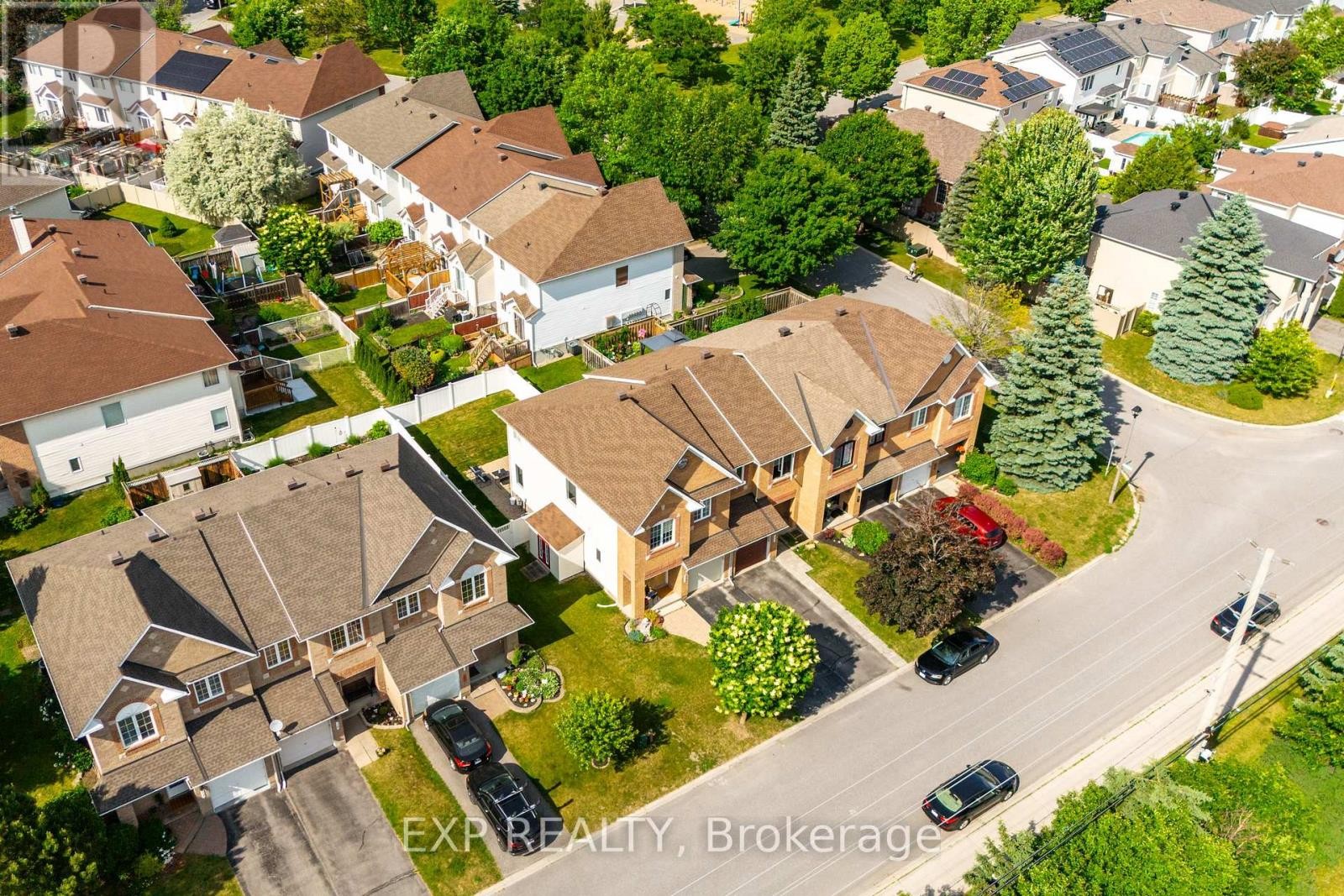 












23 SOUTHPOINTE AVENUE

,
Ottawa,




Ontario
K2J4V4

