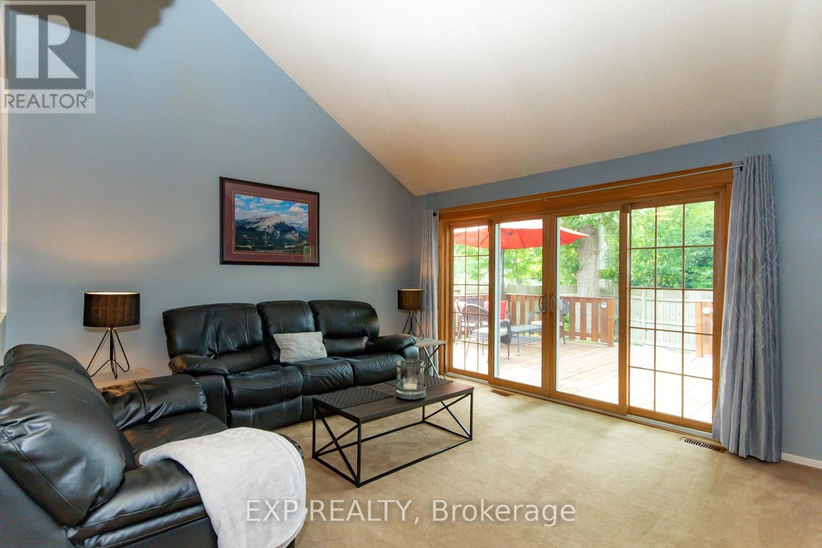 












1576 ST GEORGES STREET

,
Ottawa,




Ontario
K1E2M9

