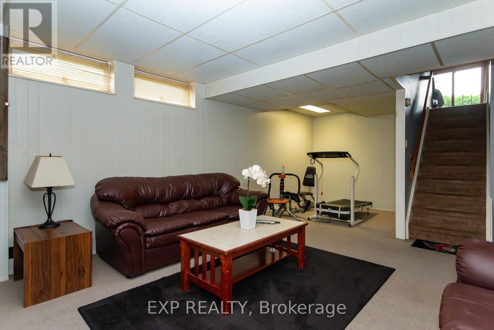 












1576 ST GEORGES STREET

,
Ottawa,




Ontario
K1E2M9

