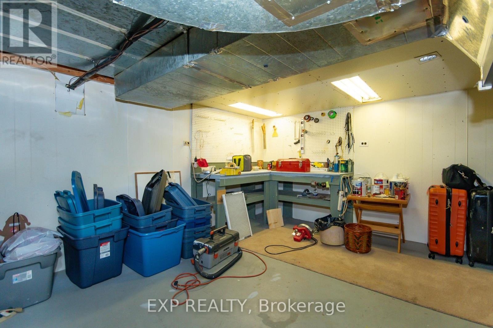 












1576 ST GEORGES STREET

,
Ottawa,




Ontario
K1E2M9

