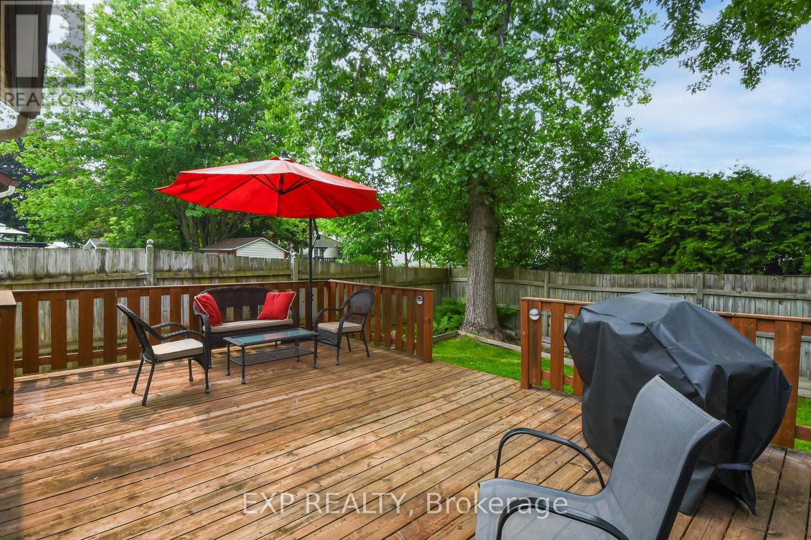 












1576 ST GEORGES STREET

,
Ottawa,




Ontario
K1E2M9

