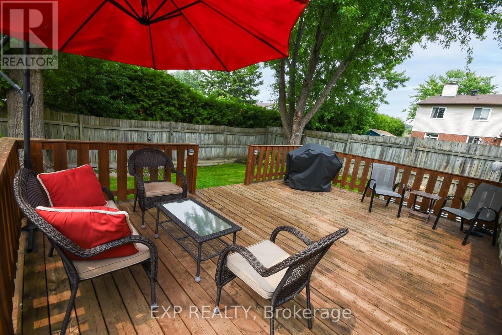 












1576 ST GEORGES STREET

,
Ottawa,




Ontario
K1E2M9


