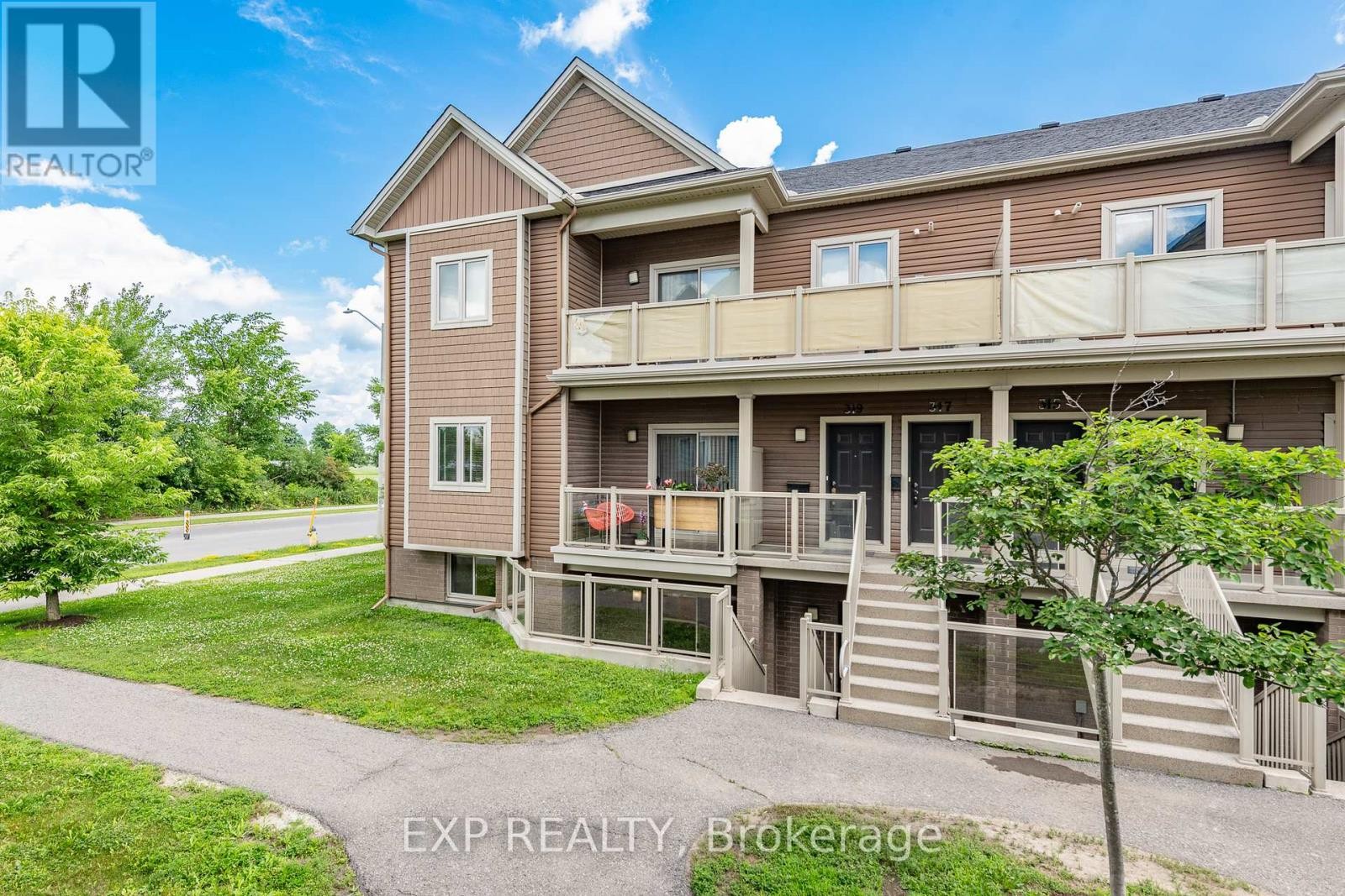 












321 BIG SKY PRIVATE

,
Ottawa,




Ontario
K1T0M8


