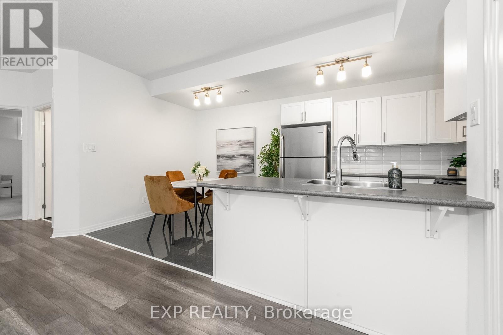 












321 BIG SKY PRIVATE

,
Ottawa,




Ontario
K1T0M8

