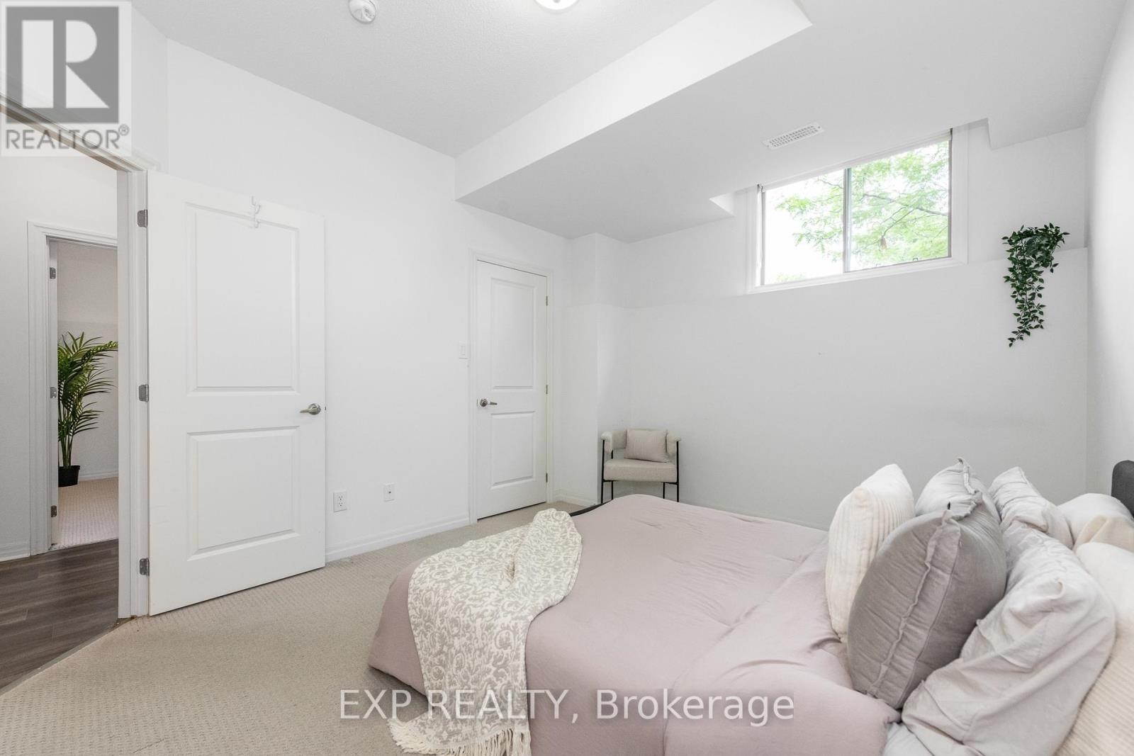












321 BIG SKY PRIVATE

,
Ottawa,




Ontario
K1T0M8

