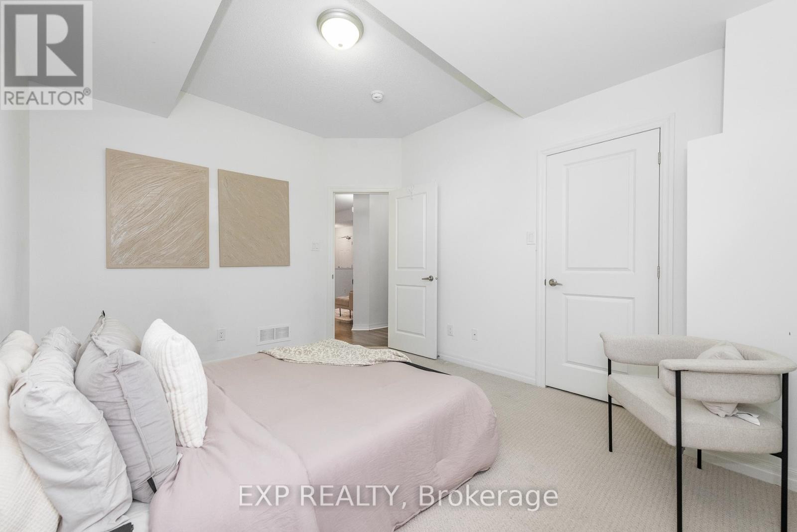 












321 BIG SKY PRIVATE

,
Ottawa,




Ontario
K1T0M8

