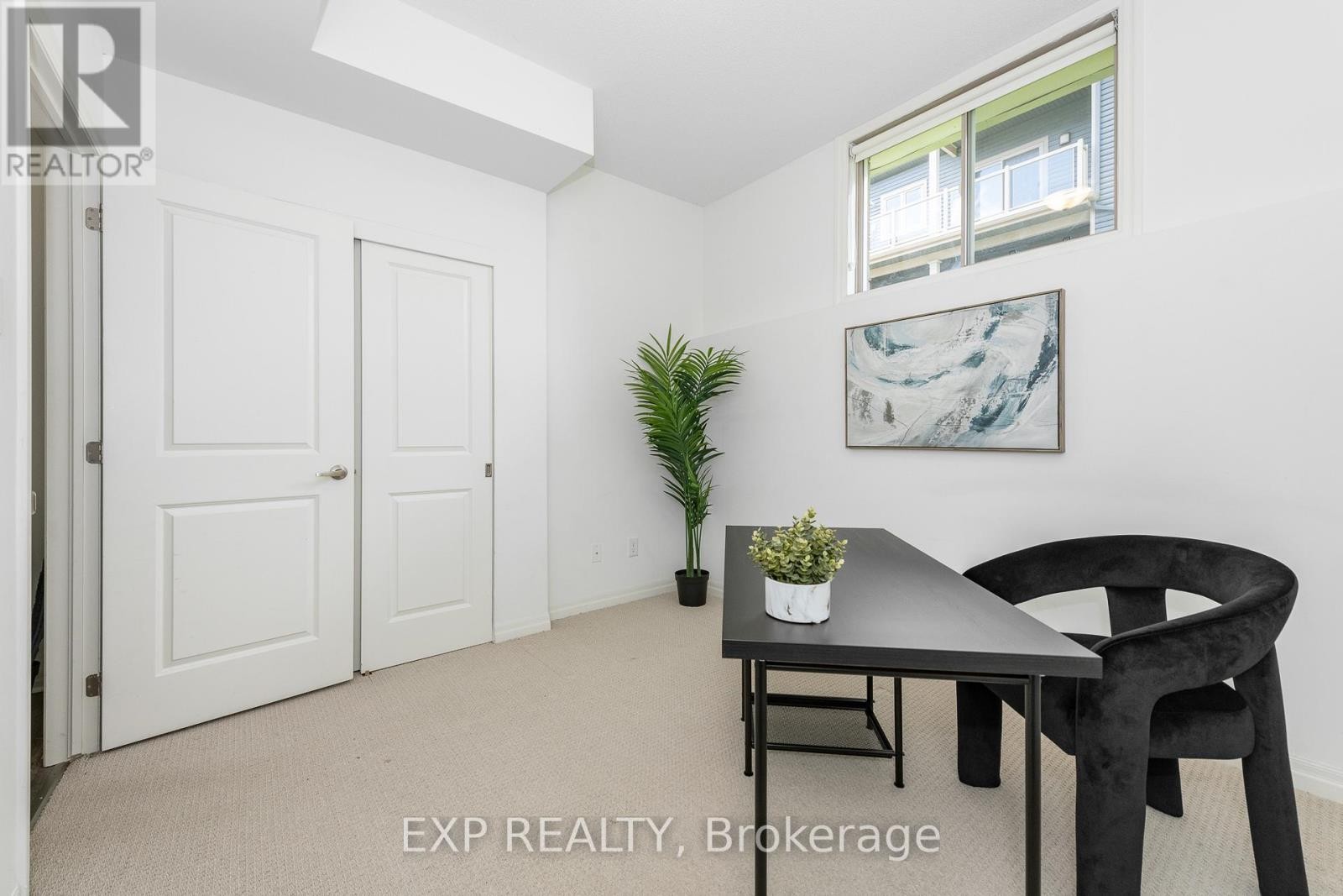 












321 BIG SKY PRIVATE

,
Ottawa,




Ontario
K1T0M8

