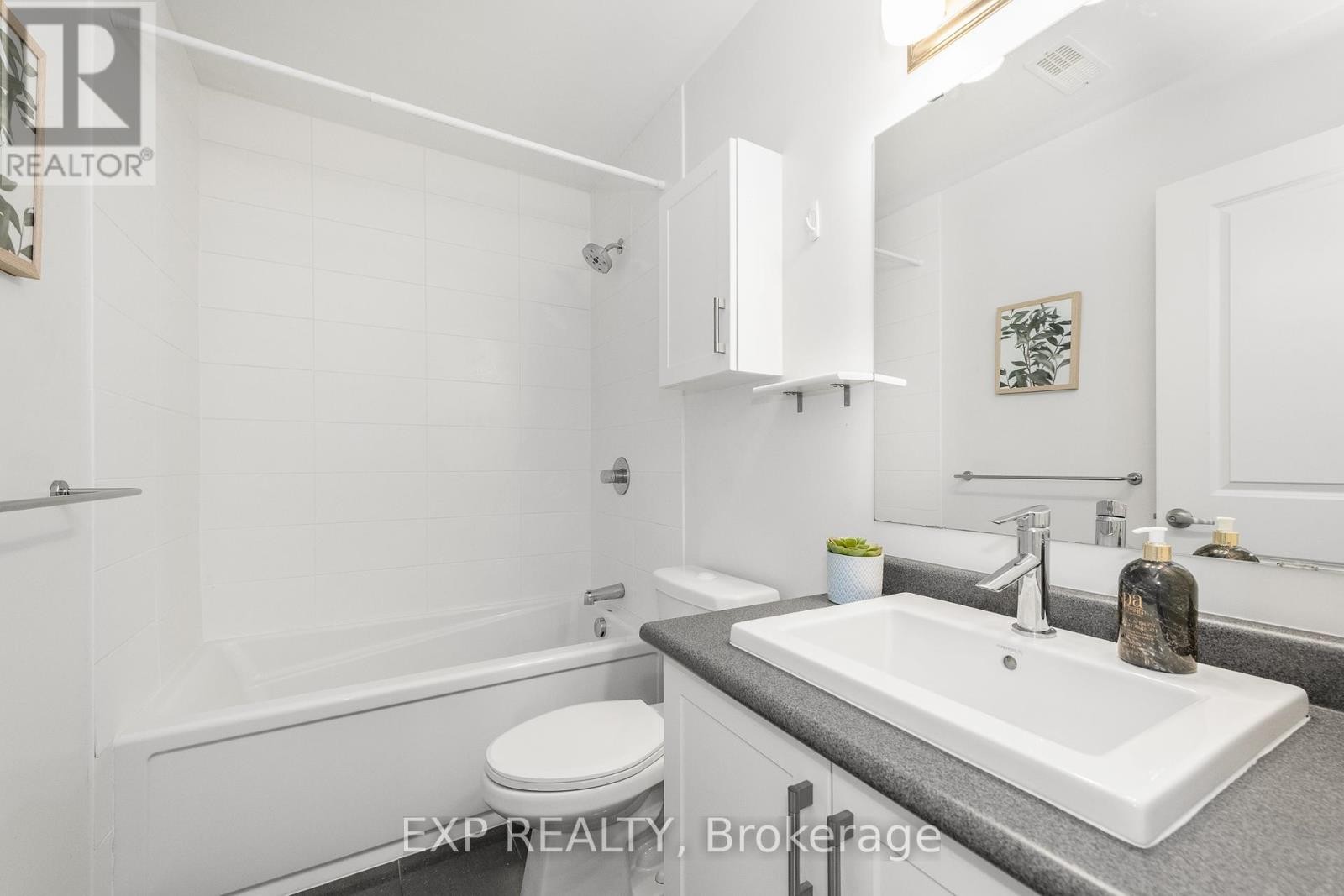 












321 BIG SKY PRIVATE

,
Ottawa,




Ontario
K1T0M8

